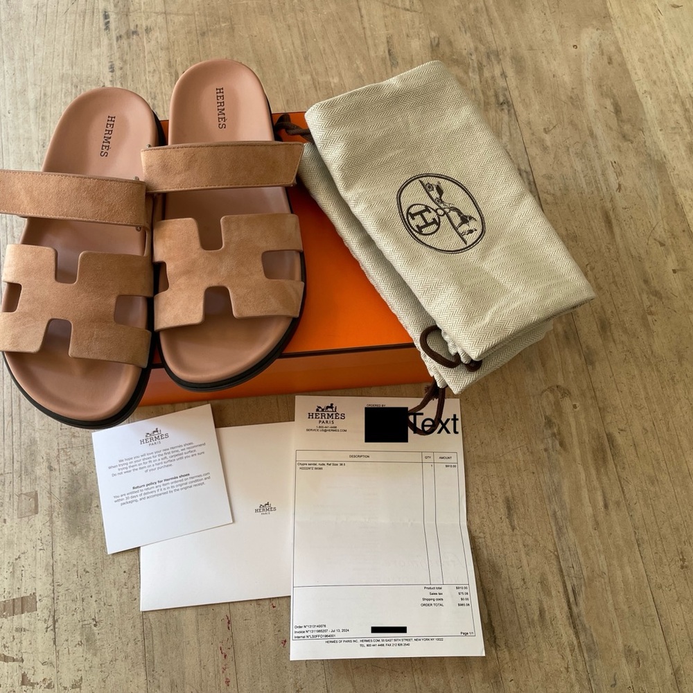 Hermes Chypre Sandal, Preowned, SZ 38.5 in Nude Color